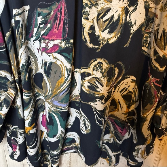 Seven7 Melissa McCarthy Blue Long Sleeve Floral With Front Pockets Tunic 3X - Picture 13 of 16